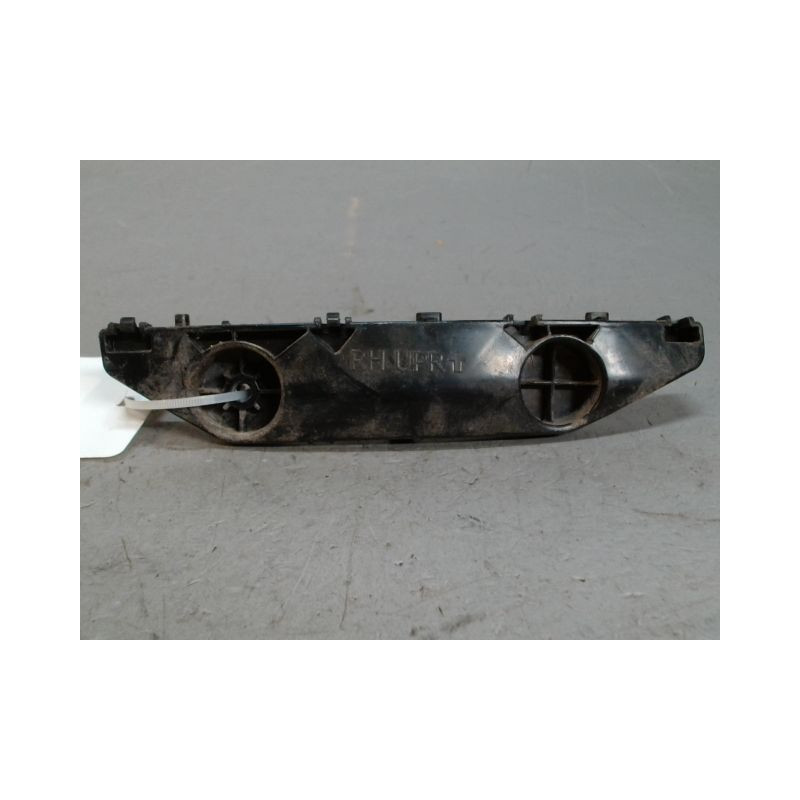 SUPPORT PARE-CHOC ARD NISSAN MICRA