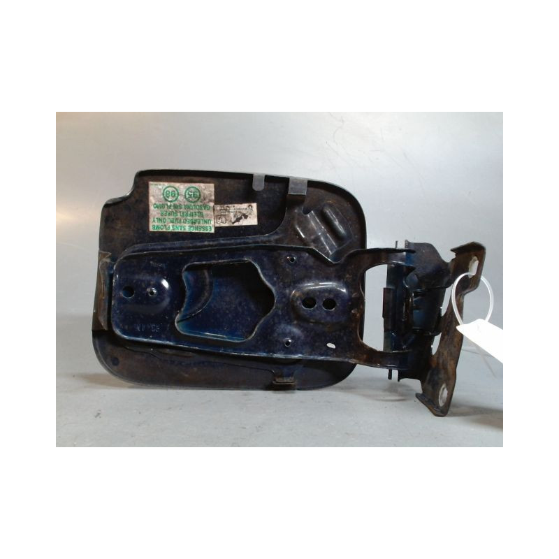 VOLET DE TRAPPE CARBURANT DACIA DUSTER