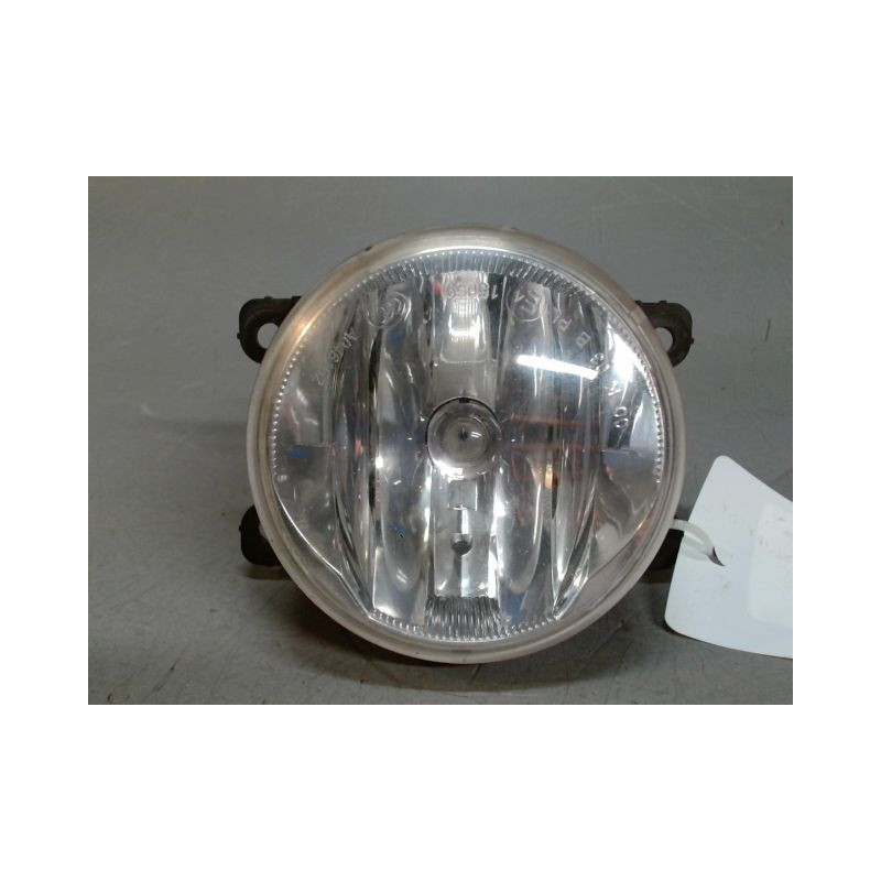 PHARE ANTIBROUILLARD AVANT GAUCHE PEUGEOT 2008