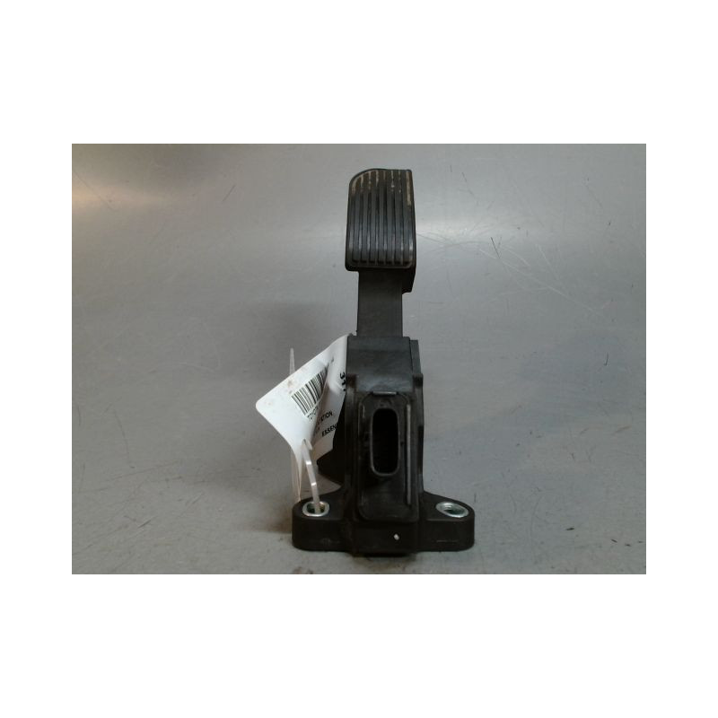 PEDALE ACCELERATEUR TOYOTA AYGO