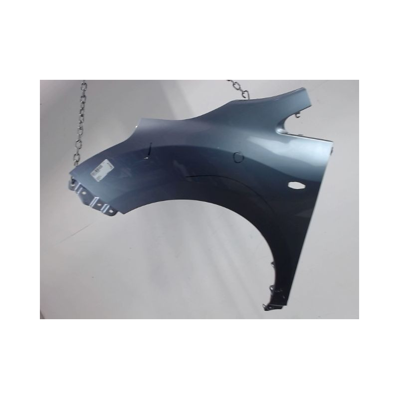 AILE AVANT GAUCHE TOYOTA VERSO