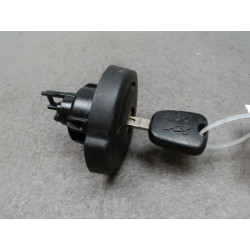 BOUCHON RESERVOIR A CARBURANT