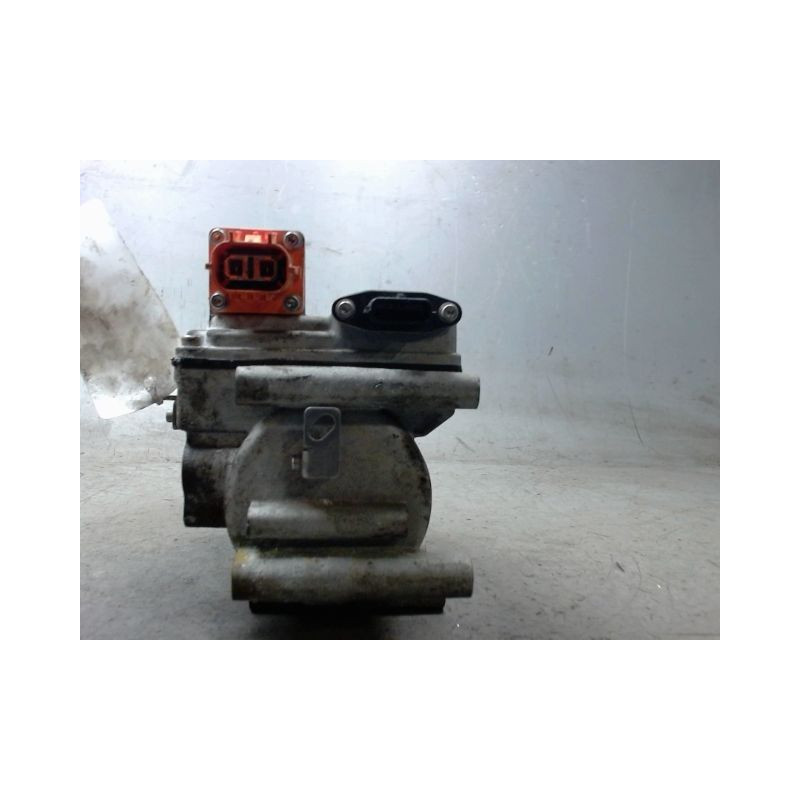 COMPRESSEUR AIR CONDITIONNE DACIA SPRING