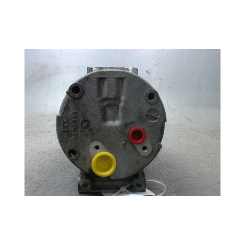 COMPRESSEUR AIR CONDITIONNE RENAULT TRAFIC