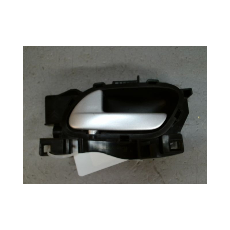 POIGNEE INTERIEURE PORTE AVANT GAUCHE PEUGEOT 207 5P