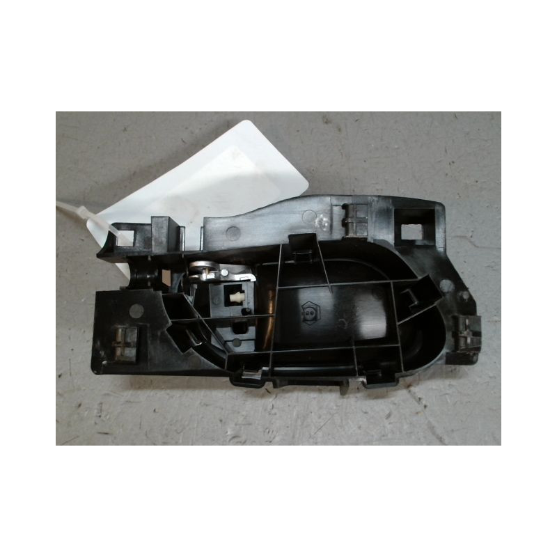 POIGNEE INTERIEURE PORTE AVANT GAUCHE PEUGEOT 207 5P