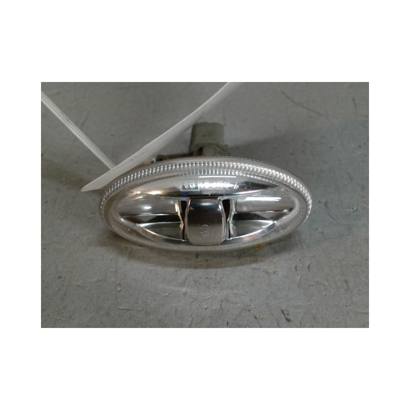 REPETITEUR AILE DROIT CITROEN C3 2005-