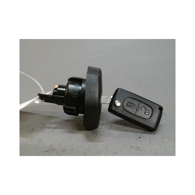 BOUCHON RESERVOIR A CARBURANT PEUGEOT 308 2007-