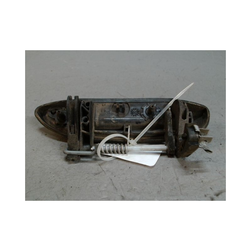 POIGNEE EXTERIEURE PORTE ARRIERE GAUCHE DACIA LOGAN 08-