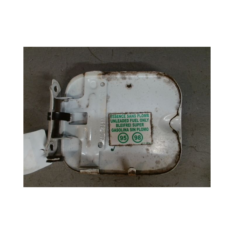 VOLET DE TRAPPE CARBURANT DACIA LOGAN 08-