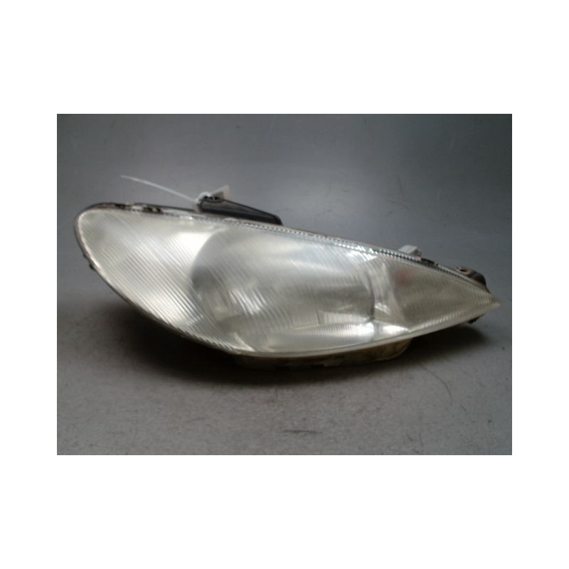 PHARE DROIT PEUGEOT 206 5P