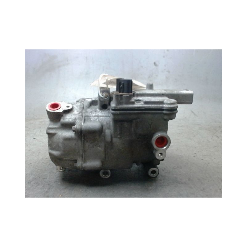 COMPRESSEUR AIR CONDITIONNE TOYOTA AURIS