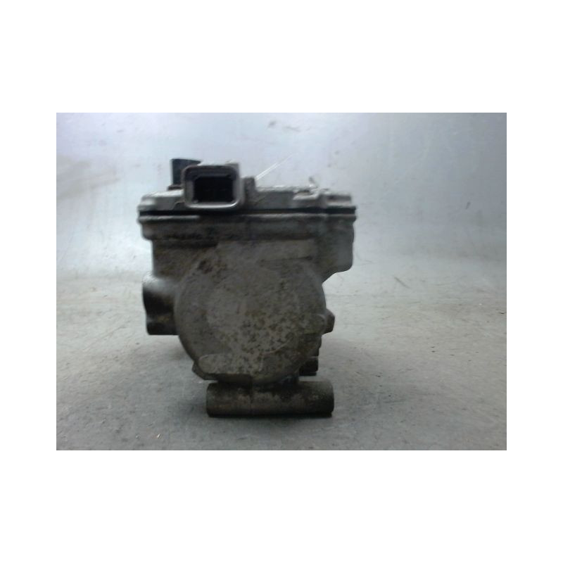 COMPRESSEUR AIR CONDITIONNE TOYOTA AURIS