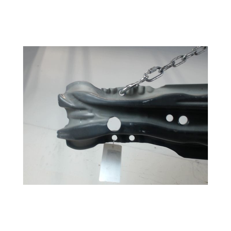 RENFORT PARE-CHOC ARRIERE  VOLVO V40