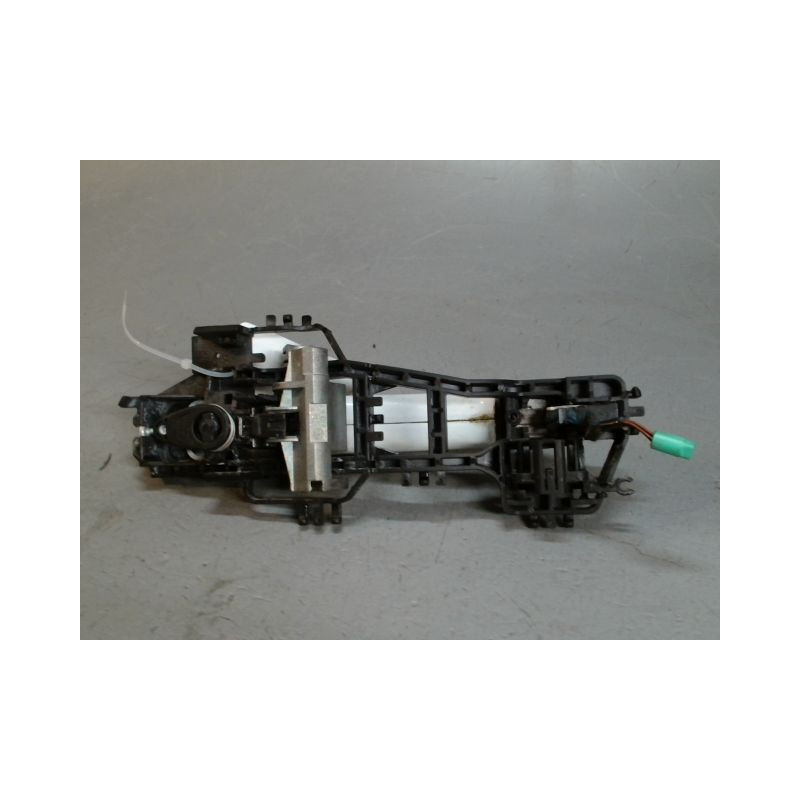 POIGNEE EXTERIEURE PORTE AVANT GAUCHE FORD KUGA -2008