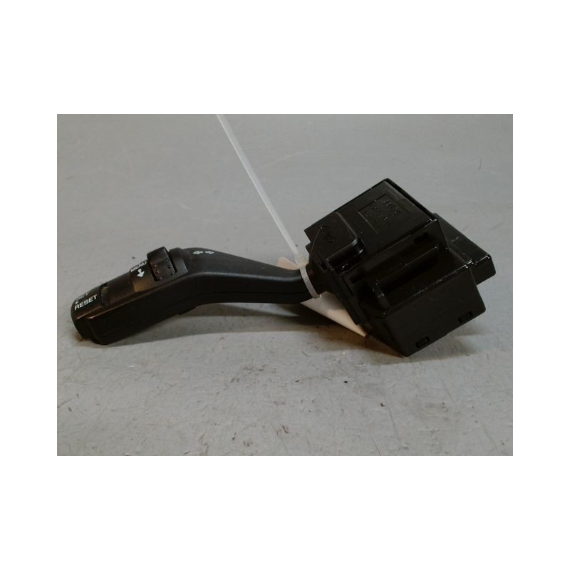 COMMANDE CLIGNOTANT FORD KUGA -2008