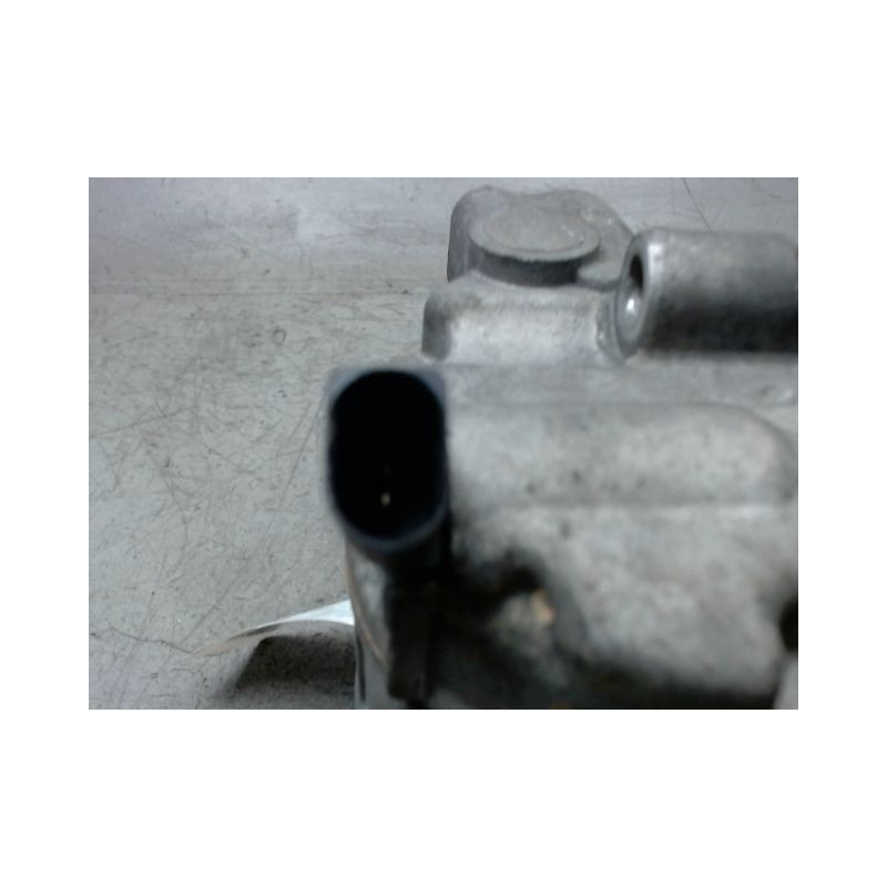COMPRESSEUR AIR CONDITIONNE AUDI A4 AVANT 04-08