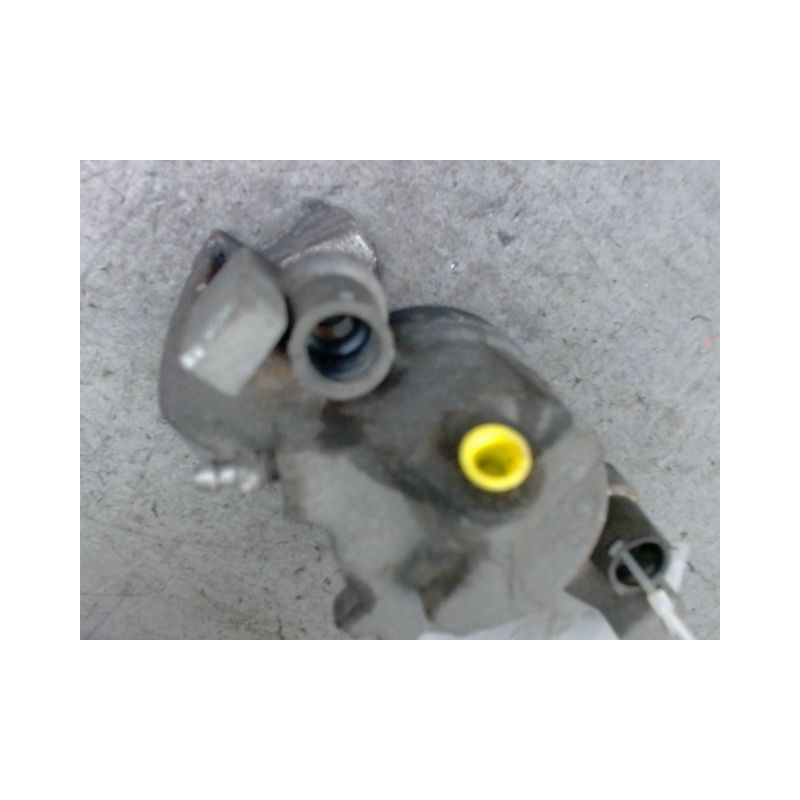 ETRIER DE FREIN AVANT DROIT RENAULT SCENIC