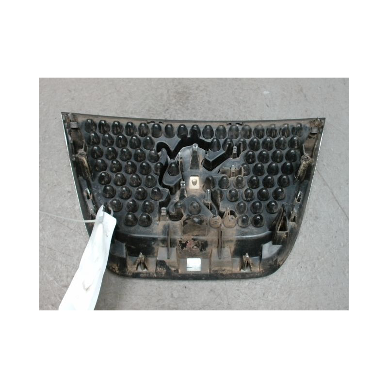 SIGLE CALANDRE PEUGEOT 3008 2009-