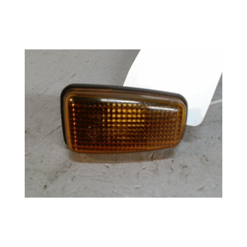 REPETITEUR AILE DROIT CITROEN SAXO -99