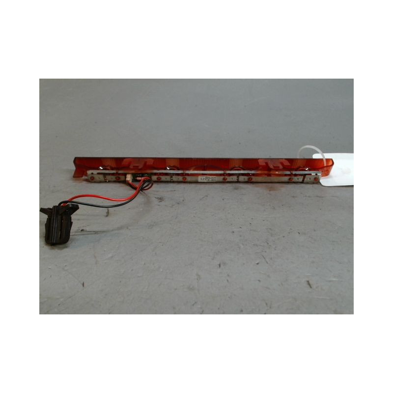 FEUX STOP SUPPLEMENTAIRE MERCEDES CLASSE A 2004-