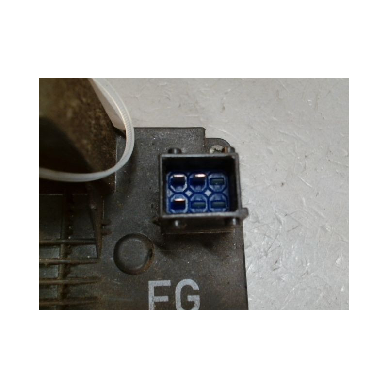 SYSTEME CONDAMNATION ARRIERE GAUCHE OPEL CORSA 2000-8.2003