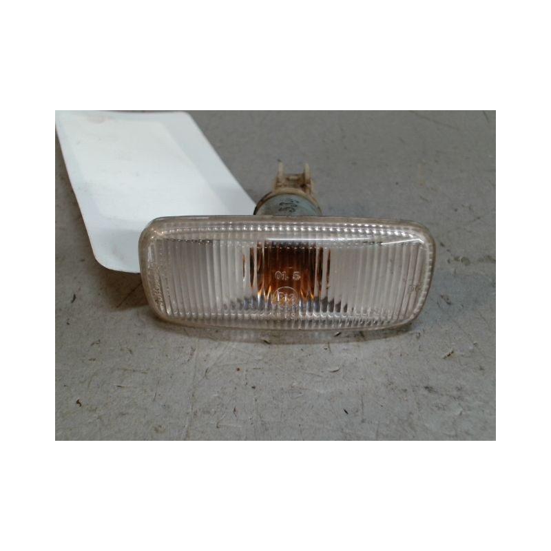 REPETITEUR AILE DROIT CHRYSLER 300 C