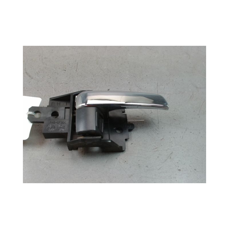 POIGNEE INTERIEURE PORTE AVANT DROIT PEUGEOT 4008