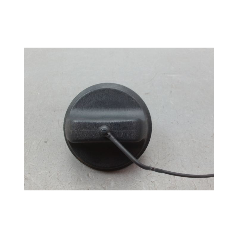 BOUCHON RESERVOIR A CARBURANT RENAULT KANGOO