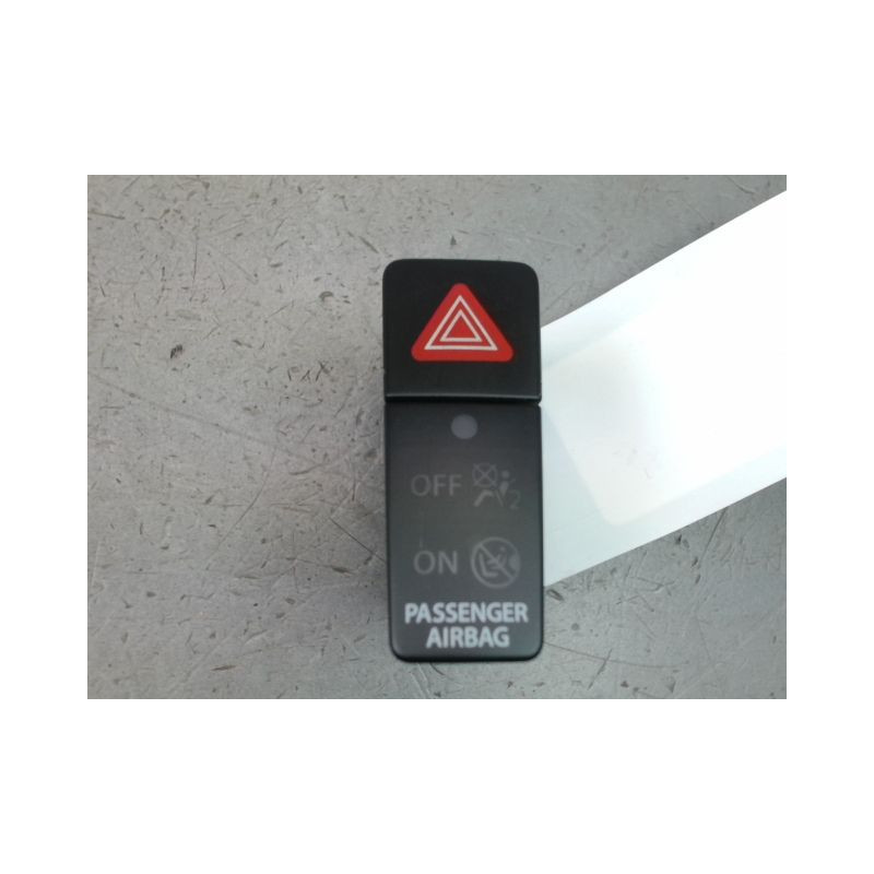 BOUTON DE WARNING SUZUKI SWIFT