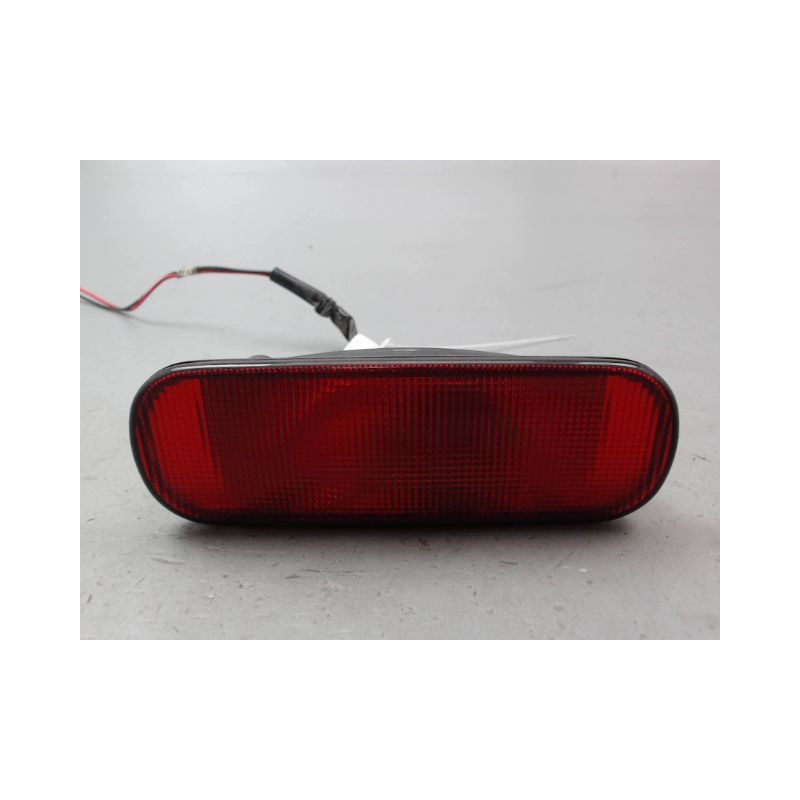 FEU BROUILLARD CENTRAL ARRIERE SUZUKI SWIFT