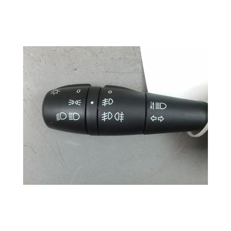 COMMANDE ECLAIRAGE DACIA SANDERO II 2012-...