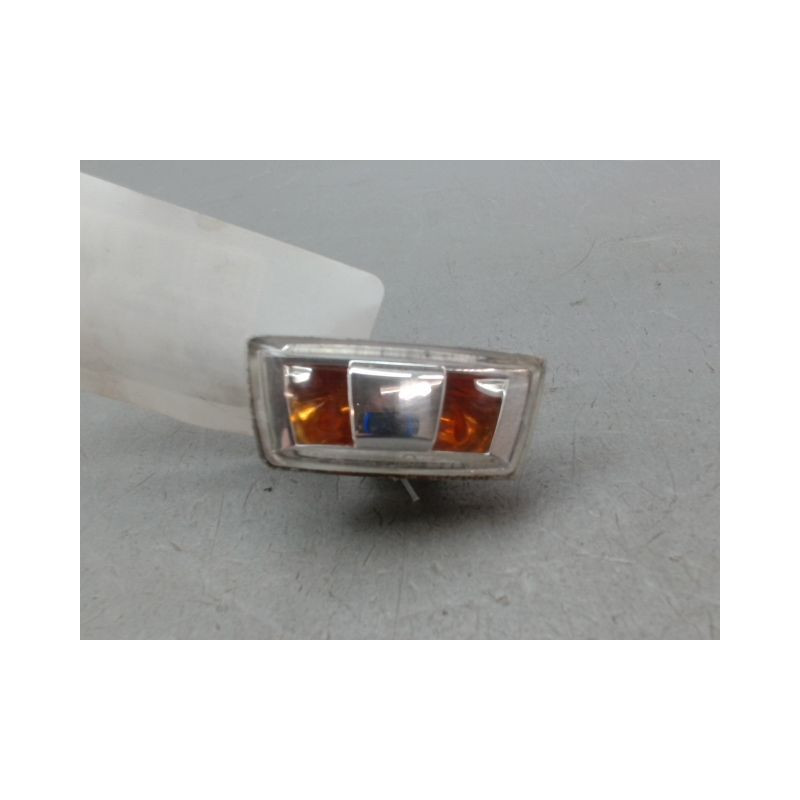 REPETITEUR AILE DROIT OPEL ZAFIRA 2006-