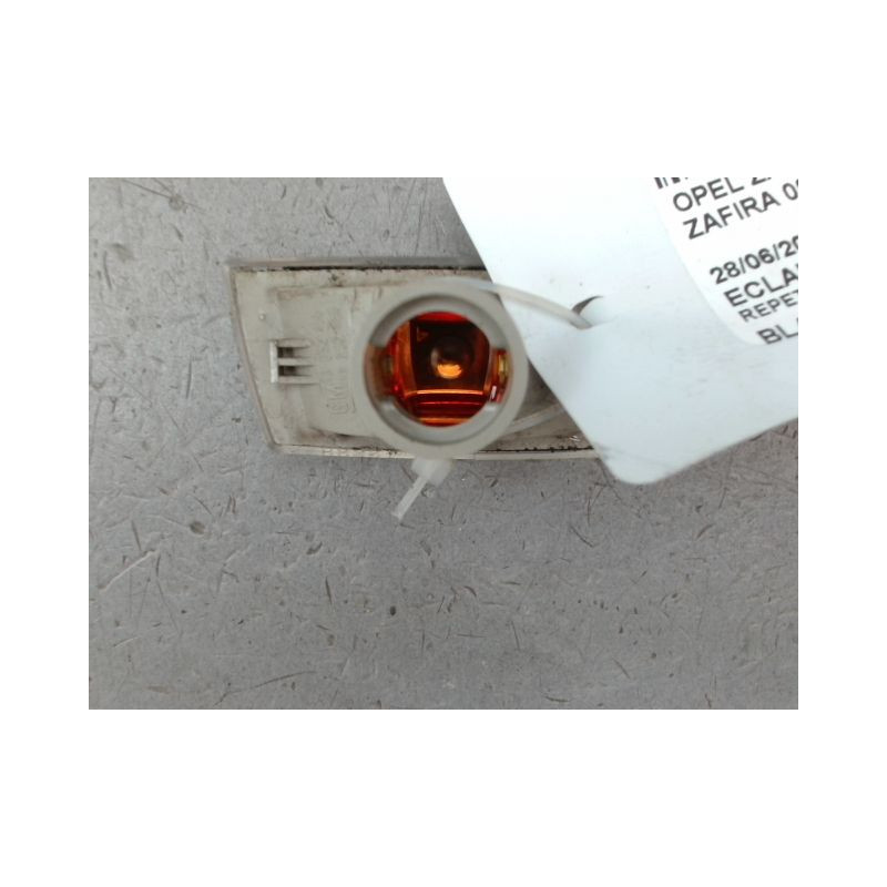 REPETITEUR AILE DROIT OPEL ZAFIRA 2006-
