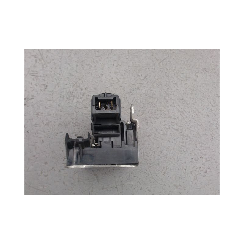 SYSTEME CONDAMNATION AVANT DROIT IVECO 35C13