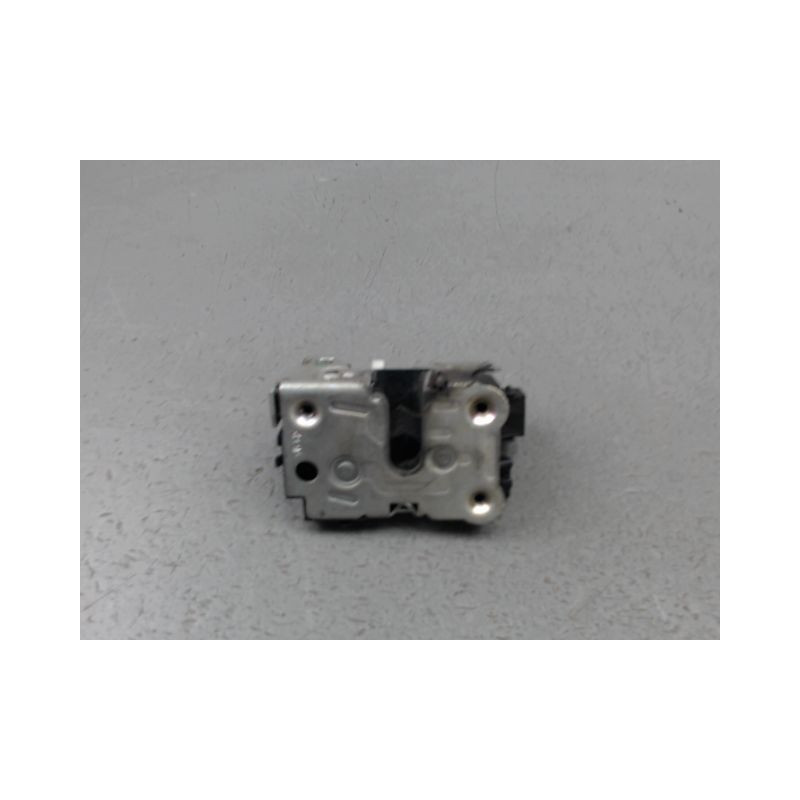 SYSTEME CONDAMNATION AVANT GAUCHE IVECO 35C13