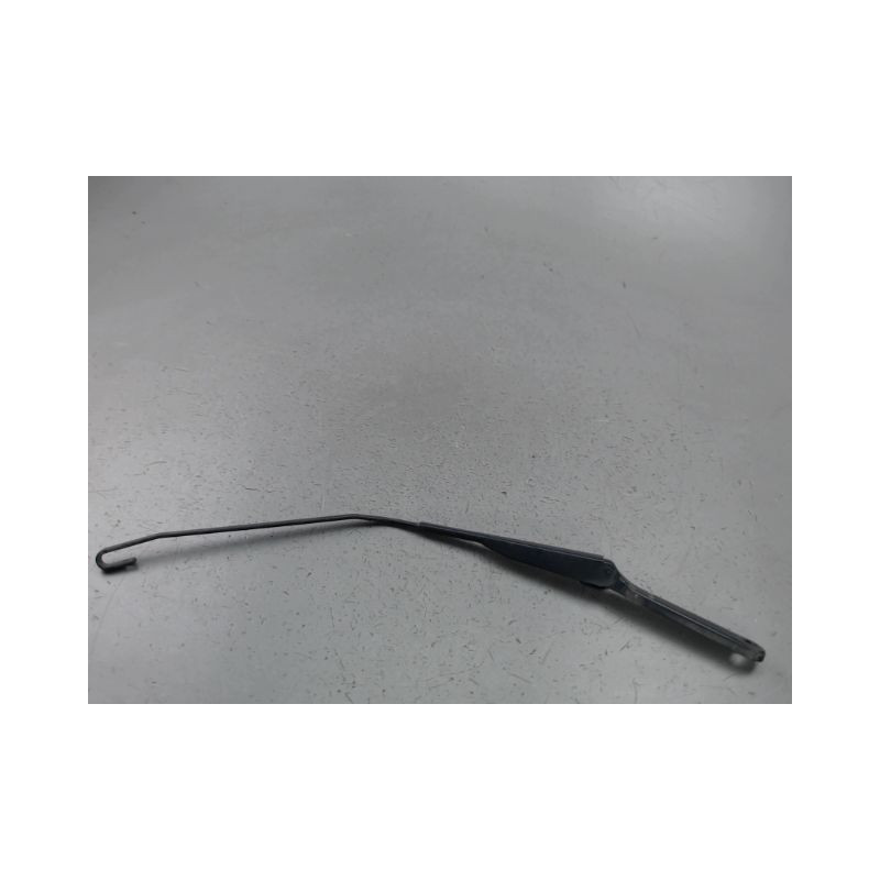 BRAS ESSUIE-GLACE AVANT DROIT IVECO 35C13