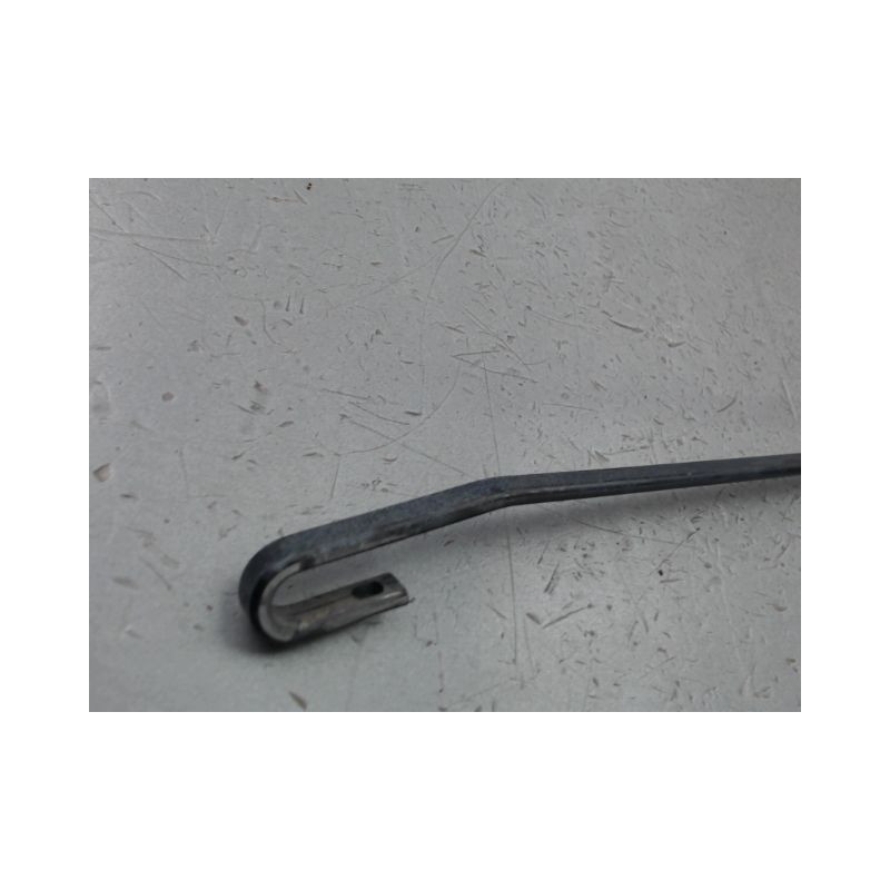 BRAS ESSUIE-GLACE AVANT DROIT IVECO 35C13