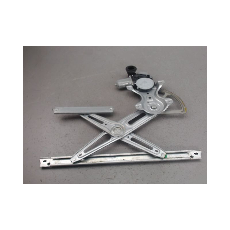 MECANISME LEVE-GLACE AVANT GAUCHE TOYOTA YARIS