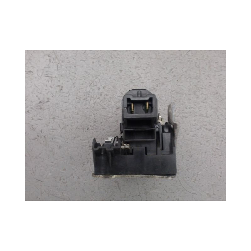 SYSTEME CONDAMNATION AVANT DROIT RENAULT MASTER