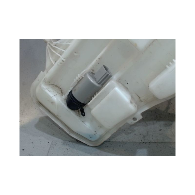 RESERVOIR LAVE-GLACE AVANT B.M.W. SERIE 3