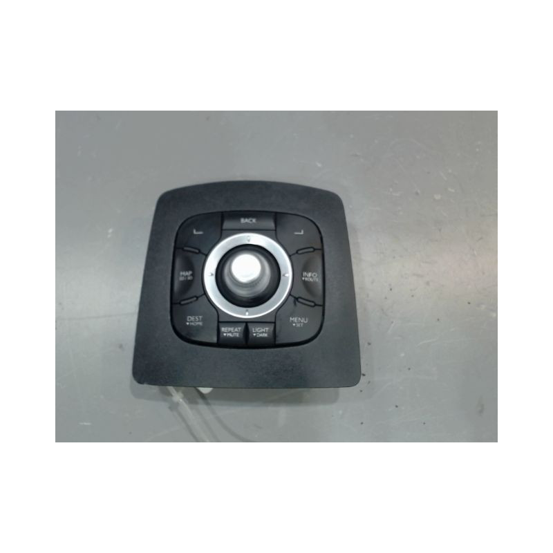 COMMANDE GPS RENAULT MEGANE