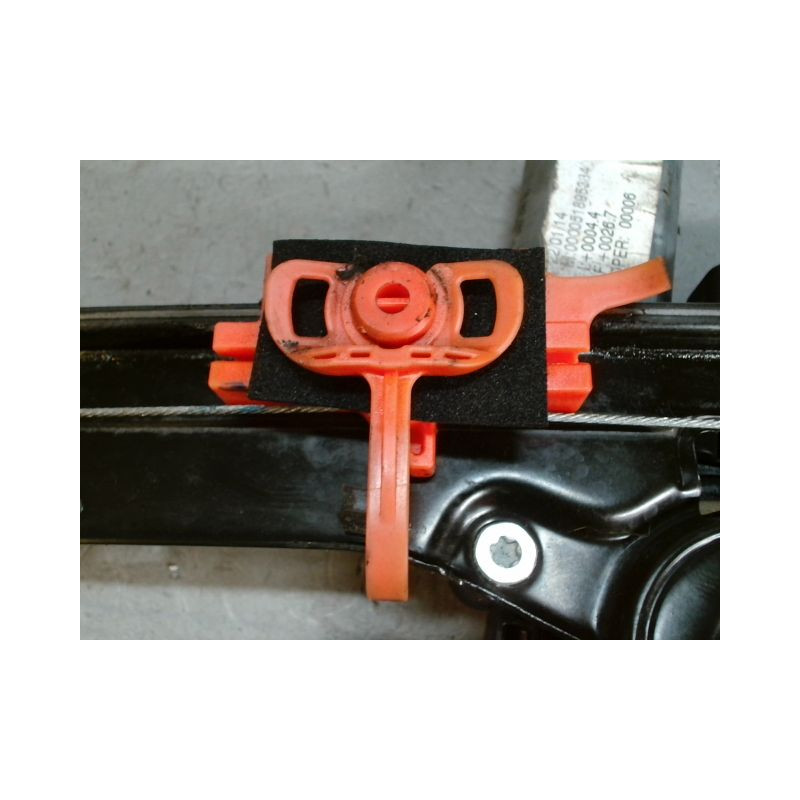 MECANISME+MOTEUR LEVE-GLACE AVANT DROIT FIAT PUNTO