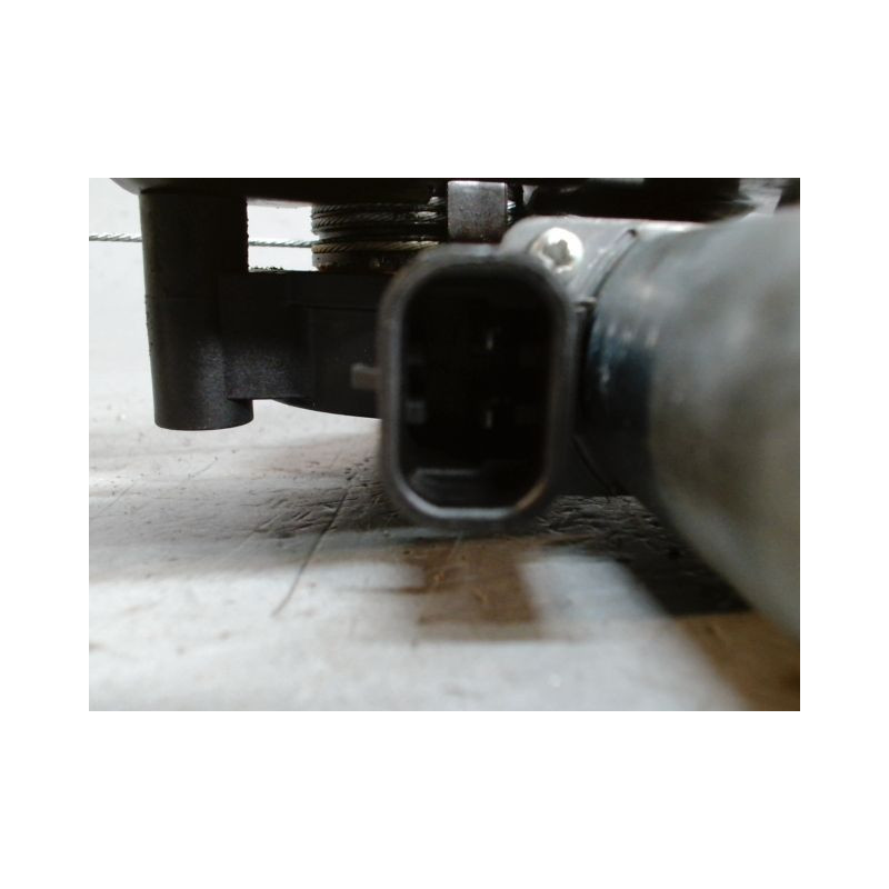 MECANISME+MOTEUR LEVE-GLACE AVANT DROIT FIAT PUNTO