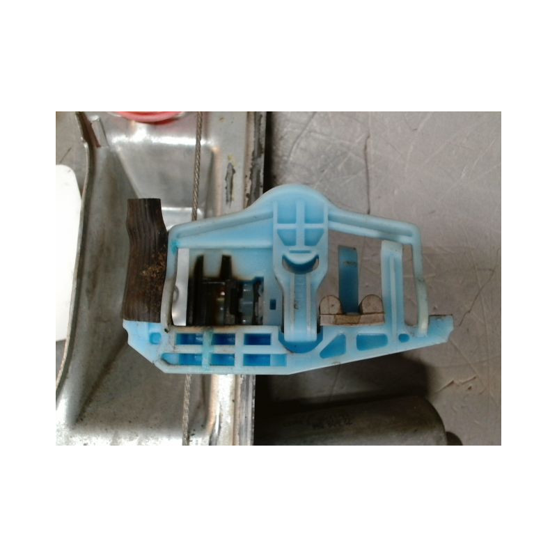 MECANISME+MOTEUR LEVE-GLACE AVANT DROIT OPEL CORSA 06-09