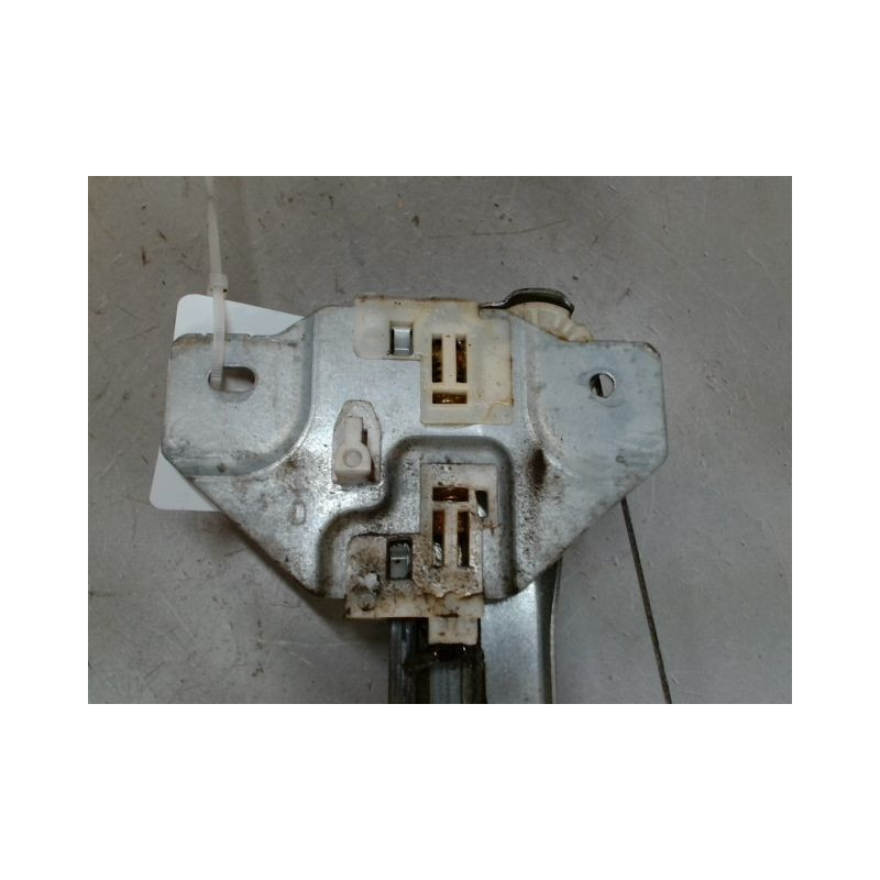 MECANISME+MOTEUR LEVE-GLACE AVANT DROIT DACIA LODGY