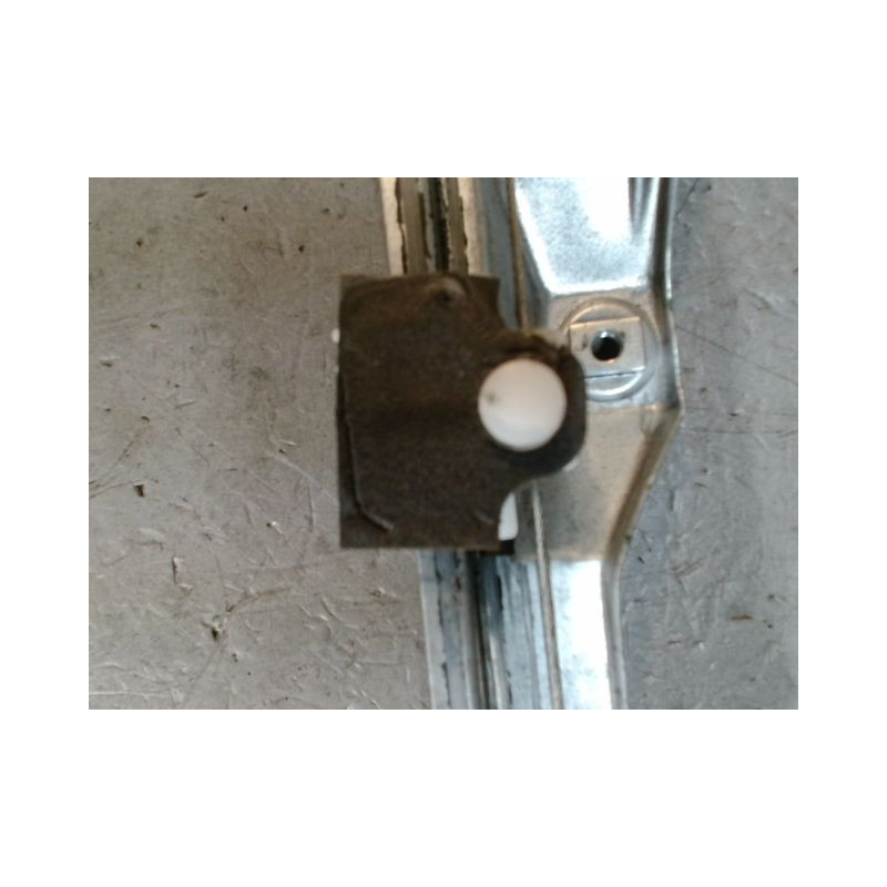 MECANISME+MOTEUR LEVE-GLACE AVANT DROIT RENAULT CLIO II CAMPUS 06-