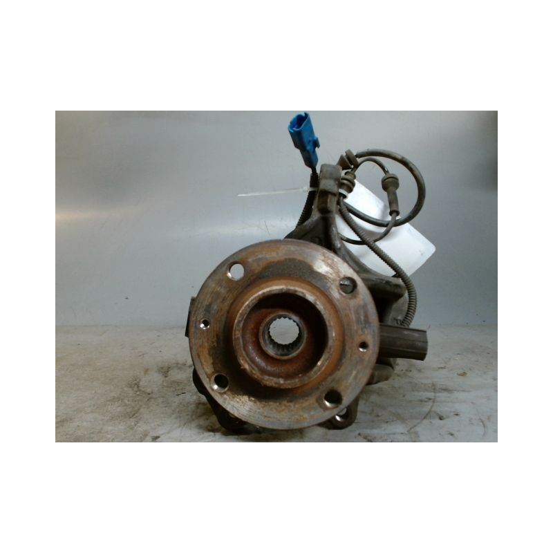 PIVOT AVANT DROIT PEUGEOT 208