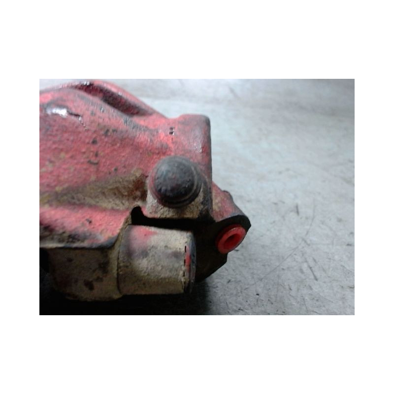 ETRIER DE FREIN AVANT DROIT AUDI A4 AVANT 04-08
