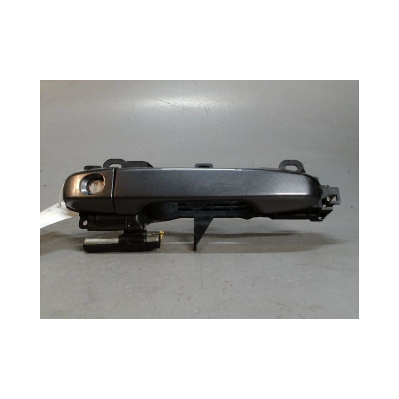 POIGNEE EXTERIEURE PORTE AVANT GAUCHE TOYOTA YARIS